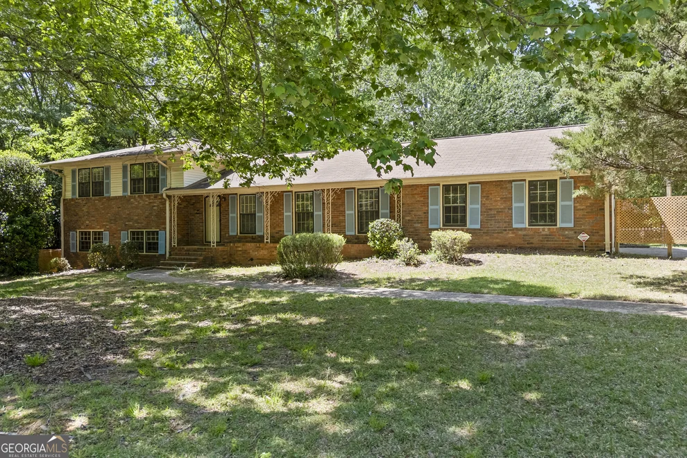 Unit for sale at 200 Kings Road, Athens, GA 30606