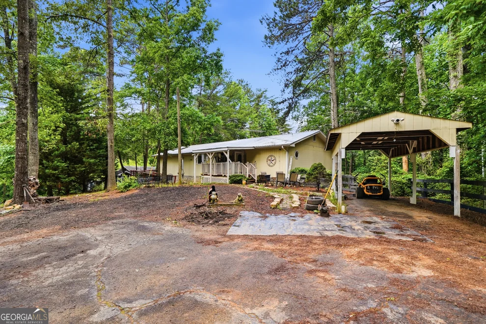 Unit for sale at 2518 Henderson Mountain Road, Jasper, GA 30143