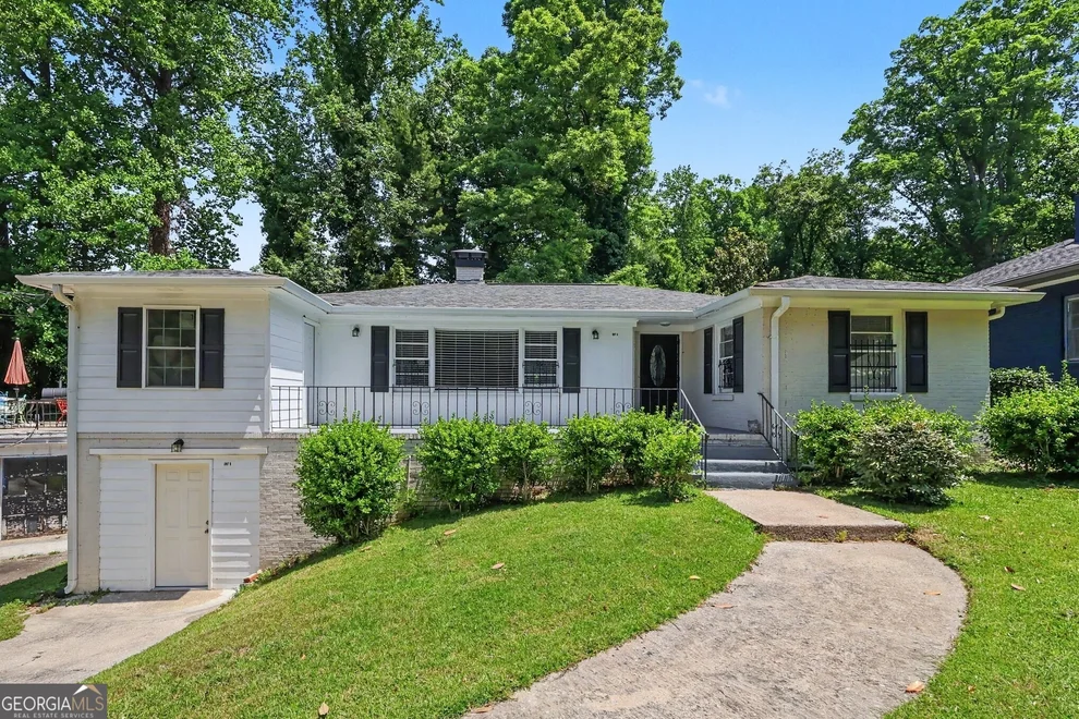 Unit for sale at 111 Leathers Circle NW, Atlanta, GA 30314