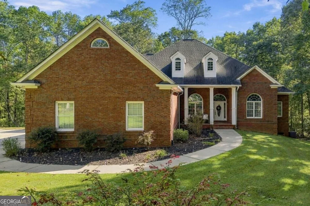 Unit for sale at 106 Shalea Lane, Ball Ground, GA 30107