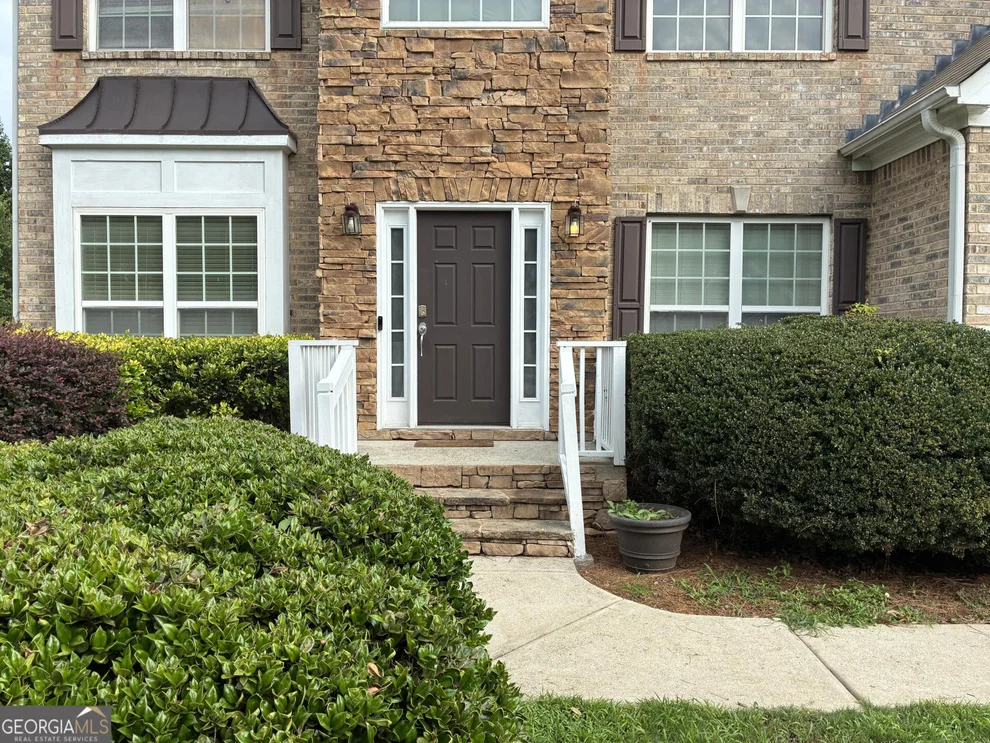 Unit for sale at 5020 Bishops Row, Austell, GA 30106