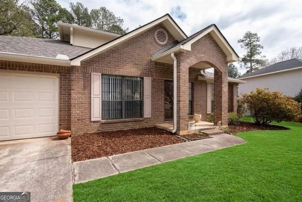 Unit for sale at 1980 Hunters Ridge Drive, Lawrenceville, GA 30044
