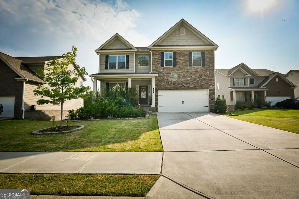Unit for sale at 31 Hinton Farm Way, Dacula, GA 30019