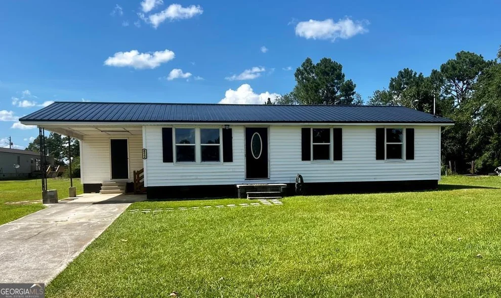 Unit for sale at 812 E Pearl Street, Mount Vernon, GA 30445