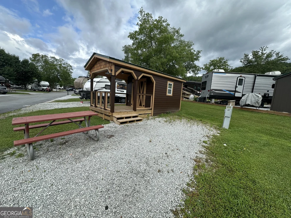 Unit for sale at 41 Monaco Lane, Dillard, GA 30537