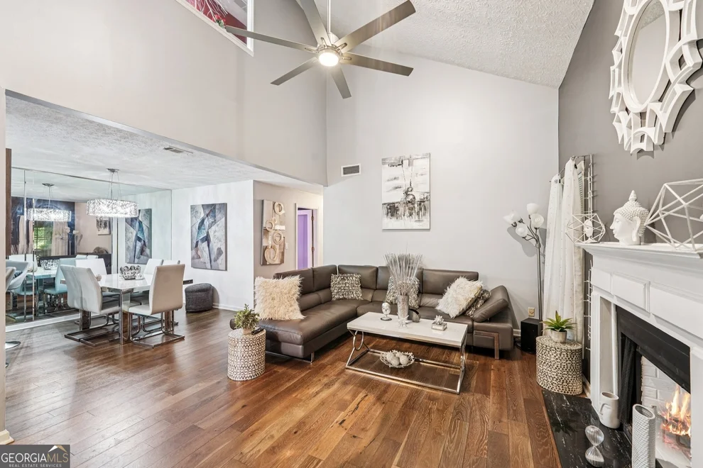 Unit for sale at 4467 Pineridge Circle, Atlanta, GA 30338
