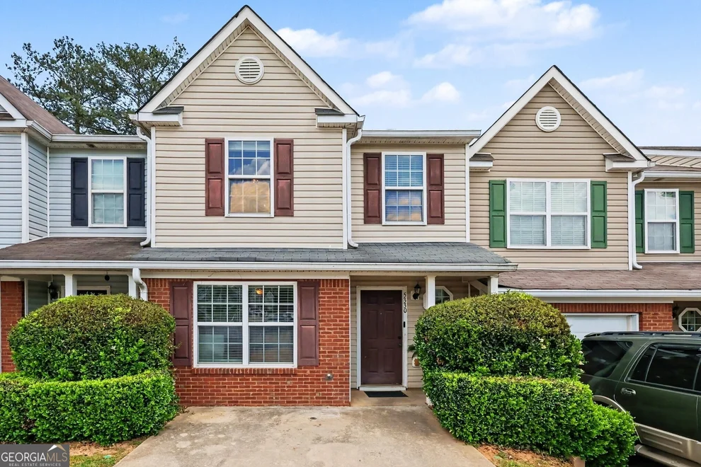 Unit for sale at 5330 Creekview Lane, Morrow, GA 30260