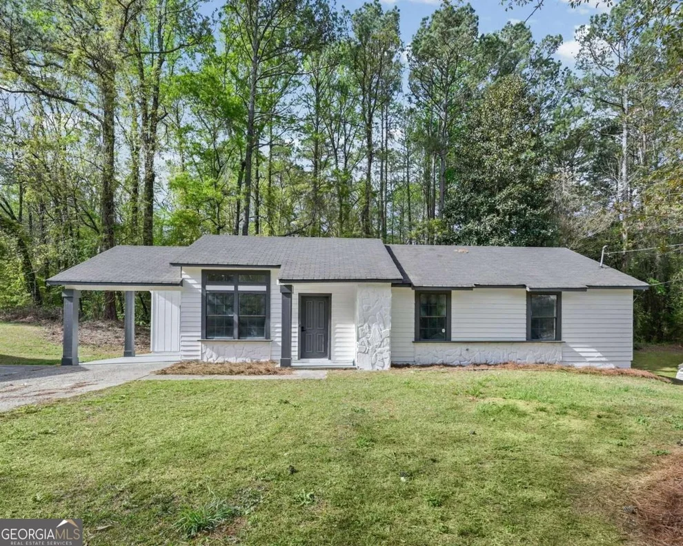 Unit for sale at 7823 Chase Woods Drive, Jonesboro, GA 30236