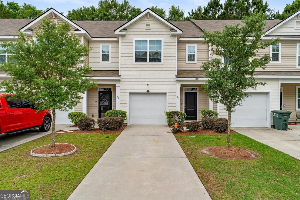 Unit for sale at 27 Villas Of Garrard Drive, Savannah, GA 31405