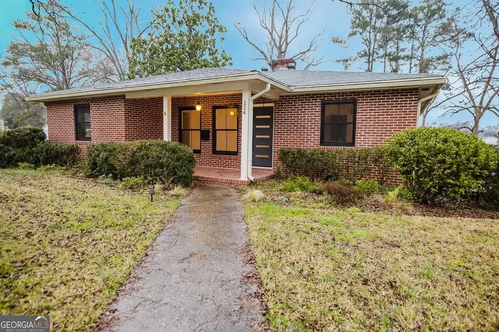 Unit for sale at 114 Stafford Avenue, Barnesville, GA 30204