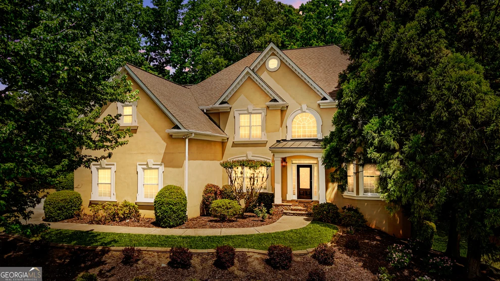 Unit for sale at 990 Autumn Close, Alpharetta, GA 30004