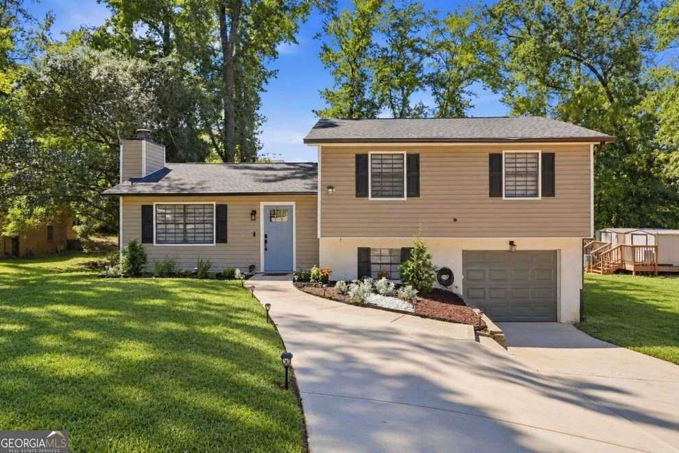 Unit for sale at 3316 Alcazar Drive SW, Lilburn, GA 30047