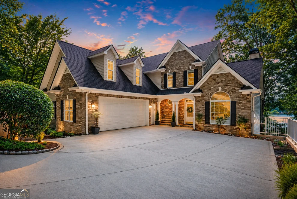 Unit for sale at 6183 Cardinal Drive, Gainesville, GA 30506