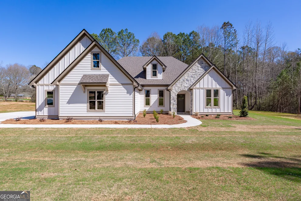 Unit for sale at 181 Hidden Meadows Drive, Gay, GA 30218