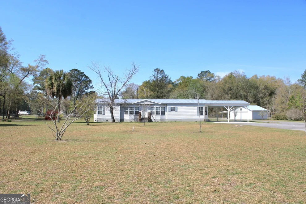 Unit for sale at 1606 Homestead Drive, Ellabell, GA 31308