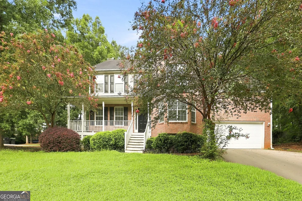 Unit for sale at 133 Crown Oaks Drive, Stockbridge, GA 30281