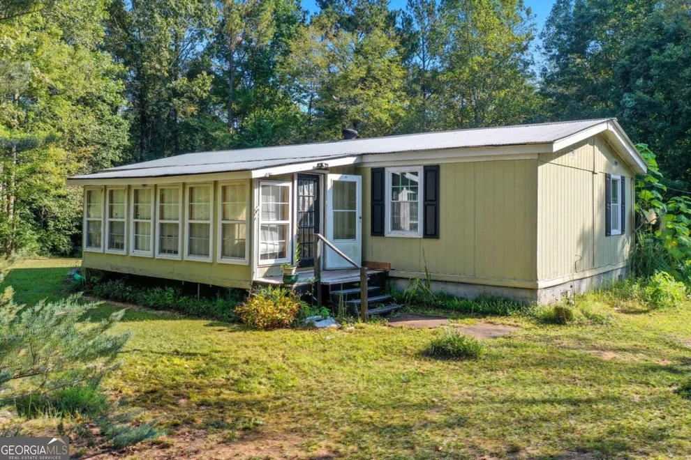 Unit for sale at 2450 Jones Mountain Road, Talking Rock, GA 30175