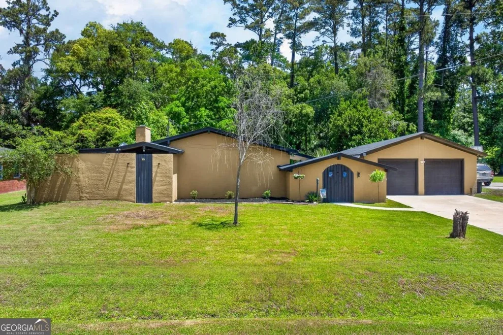 Unit for sale at 438 Hunt Drive, Savannah, GA 31406