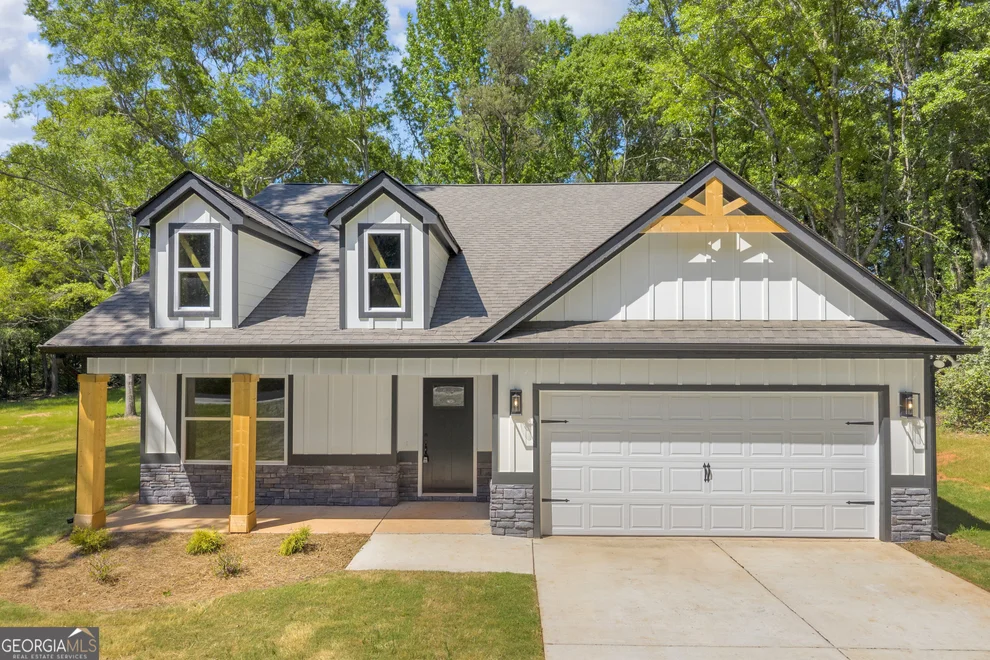 Unit for sale at 618 Highland Avenue, Hartwell, GA 30643