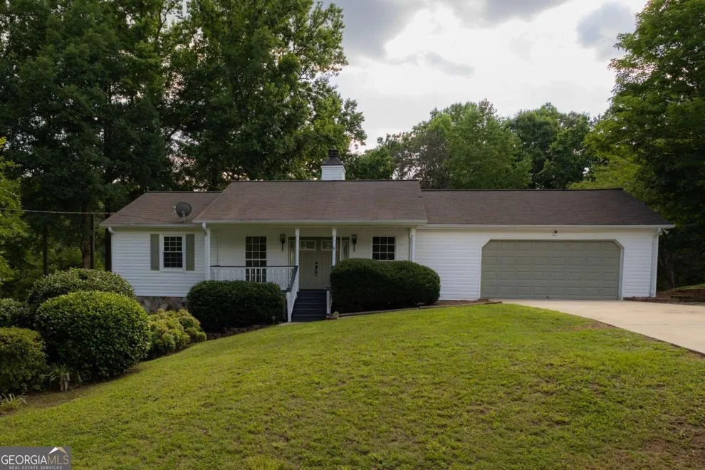 Unit for sale at 60 Lakeside Drive, Covington, GA 30016