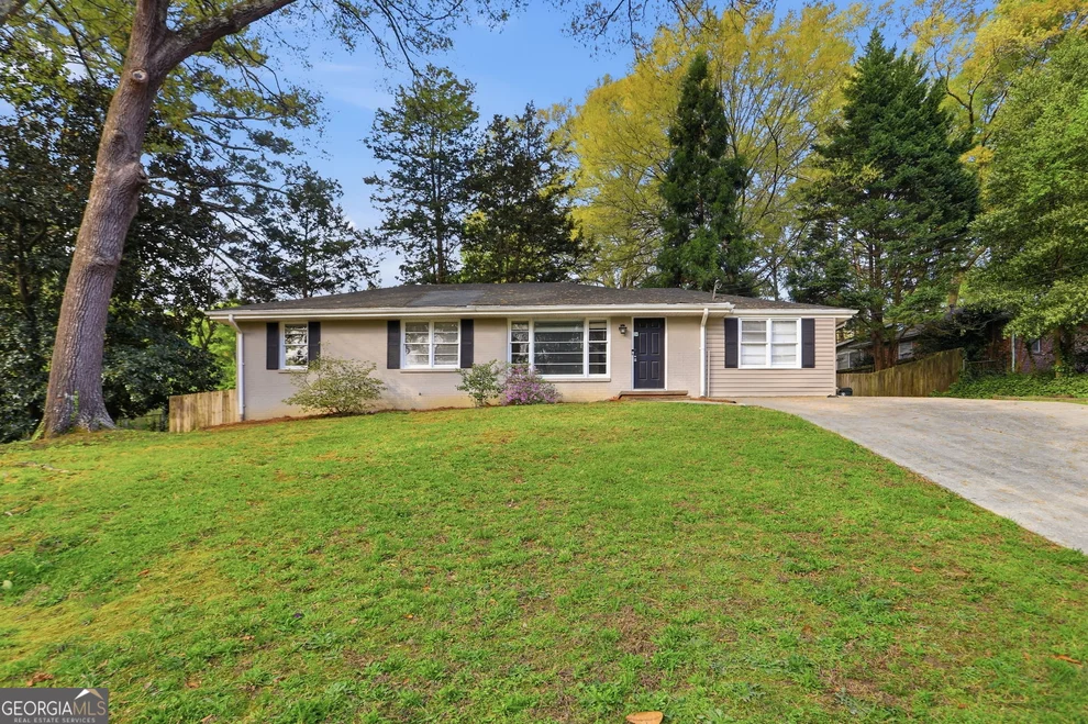 Unit for sale at 2613 Mural Drive, Atlanta, GA 30341