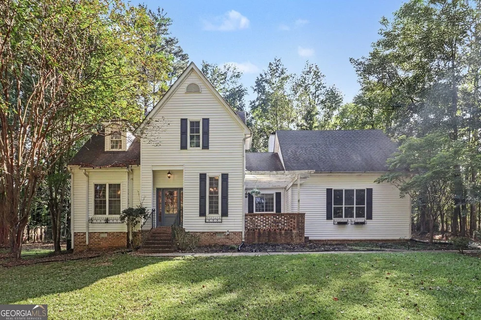 Unit for sale at 180 Courtland Drive, Fayetteville, GA 30215