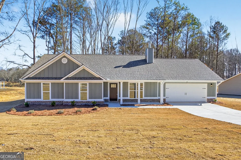 Unit for sale at 302 Mockingbird Lane, Winder, GA 30680