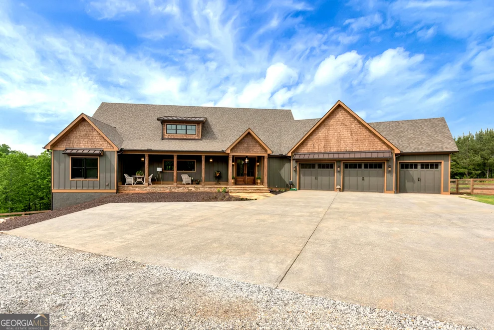 Unit for sale at 173 Beck Lane, Dawsonville, GA 30534
