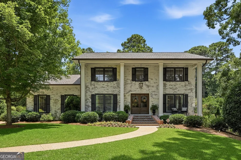 Unit for sale at 2563 Fairoaks Road, Decatur, GA 30033