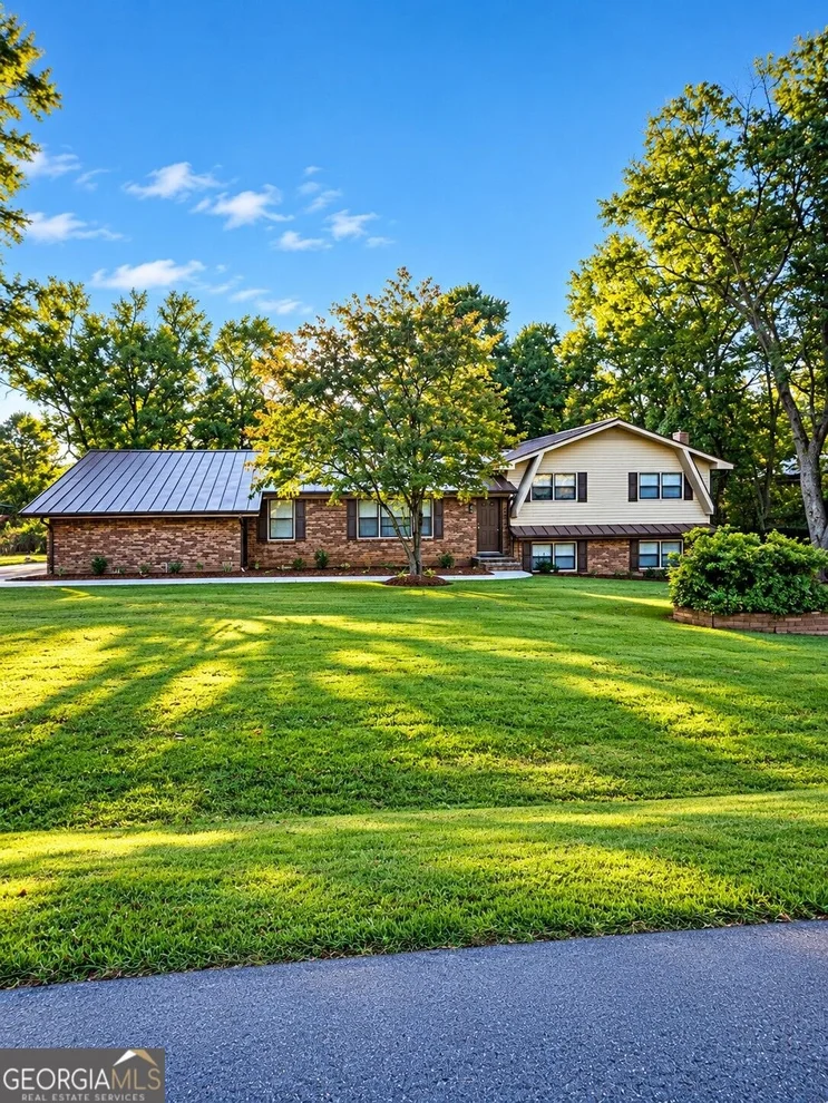 Unit for sale at 422 Hasty Drive, Tunnel Hill, GA 30755