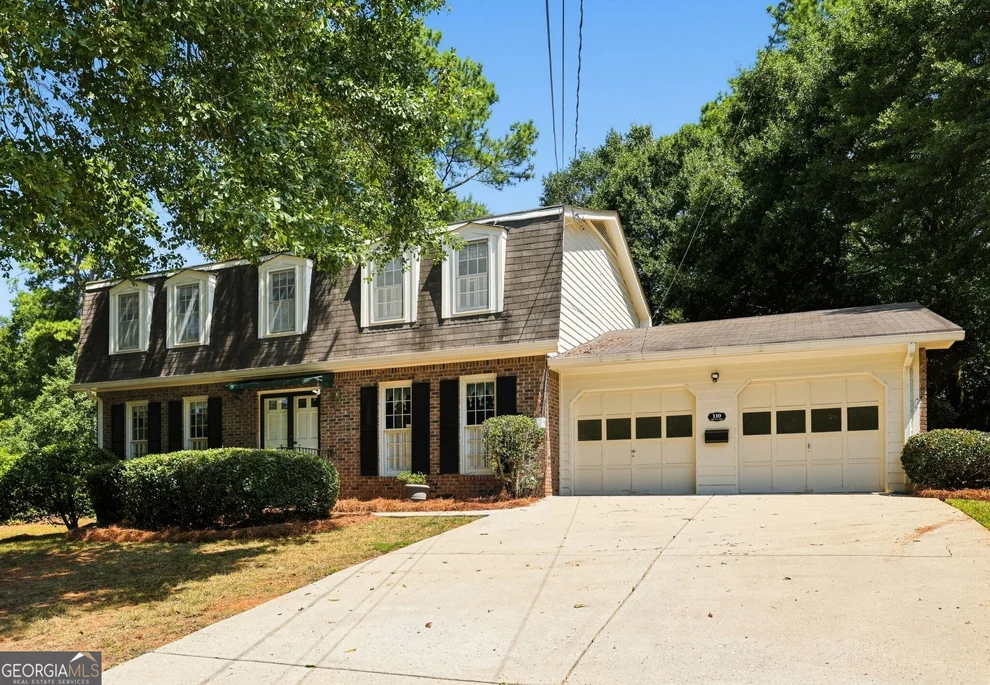 Unit for sale at 110 Jade Cove Circle, Roswell, GA 30075
