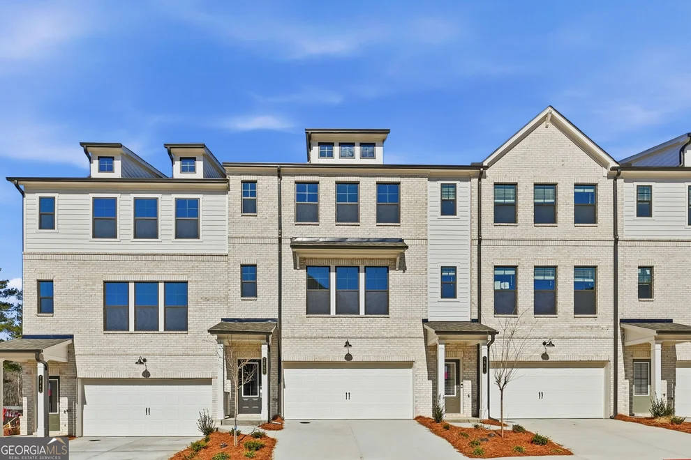 Unit for sale at 2843 Rosehall Way, Lawrenceville, GA 30043