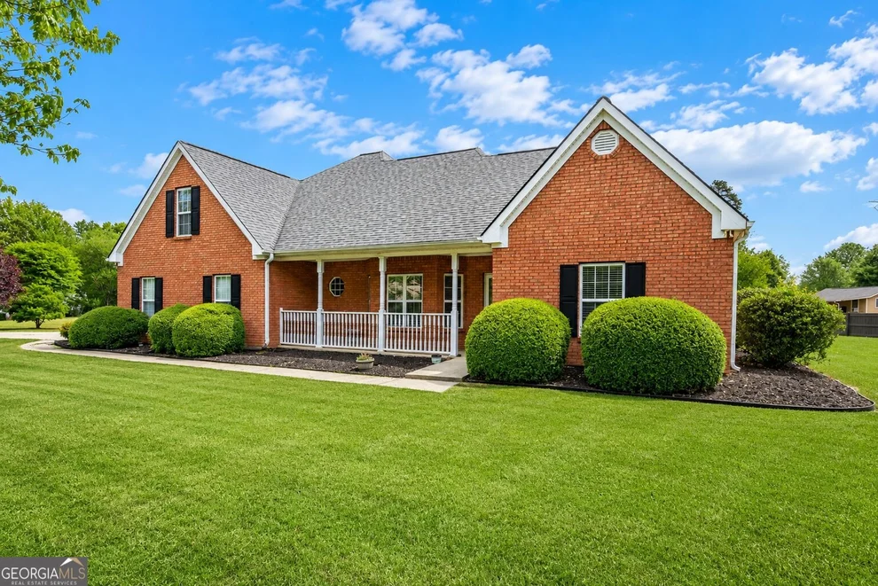 Unit for sale at 3057 Biltmore Woods Drive, Buford, GA 30519
