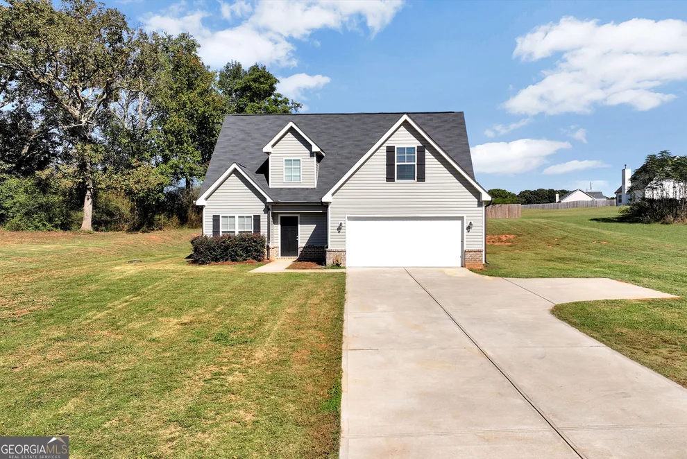 Unit for sale at 5172 Sandy Cross Road, Carnesville, GA 30521