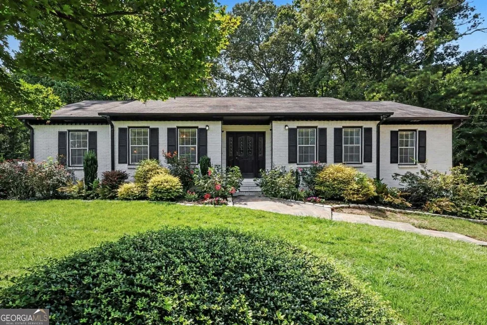 Unit for sale at 745 Greenwood Lane SW, Atlanta, GA 30331