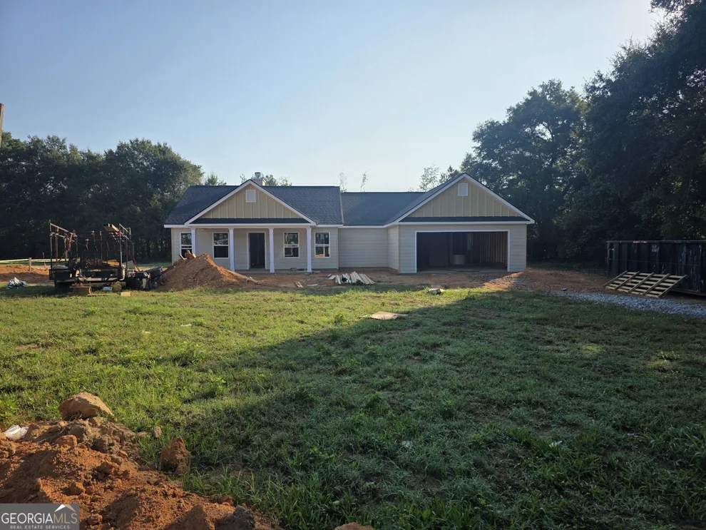 Unit for sale at 57 Clover Avenue, Comer, GA 30629