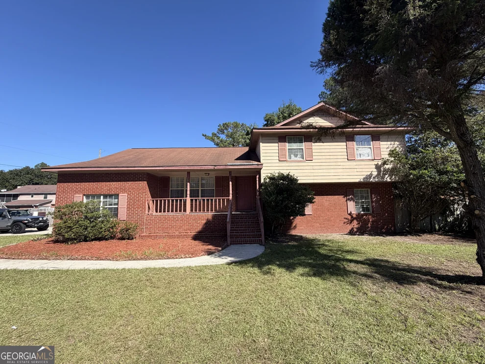 Unit for sale at 701 Charlotte Court, Hinesville, GA 31313