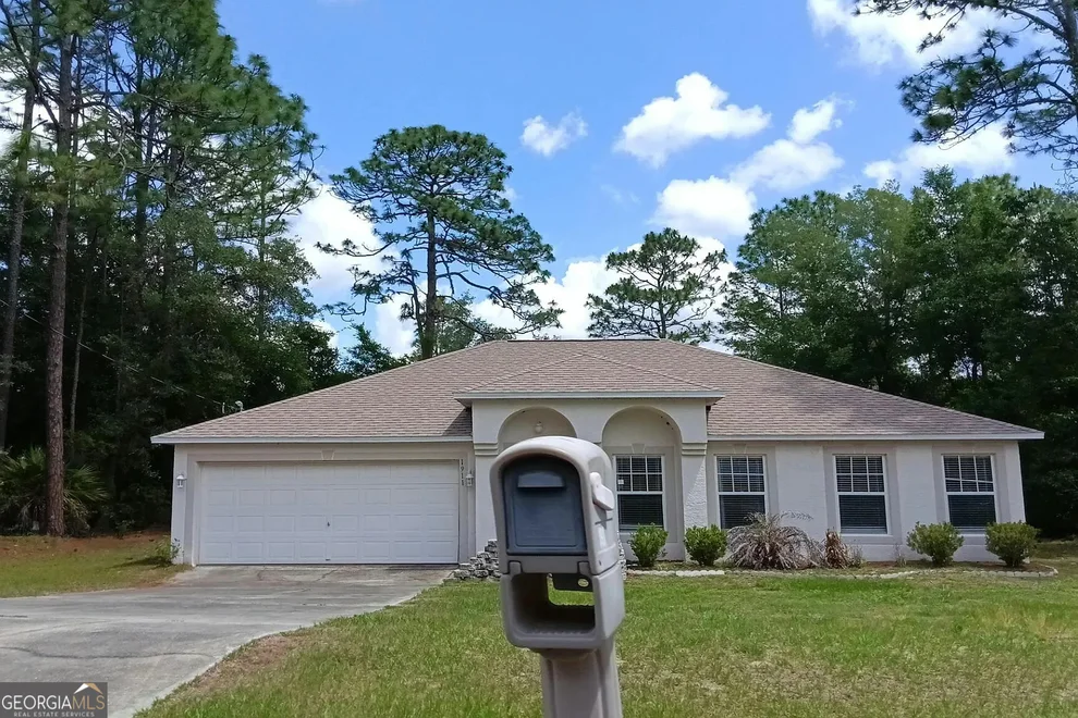 Unit for sale at 1911 W Quaker Lane, Citrus Springs, FL 34434