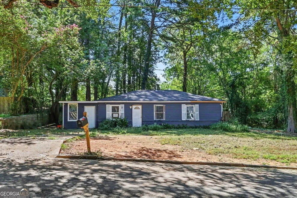 Unit for sale at 1005 Regis Road SE, Atlanta, GA 30315