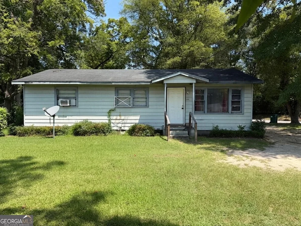 Unit for sale at 1029 Clark Avenue, Albany, GA 31705