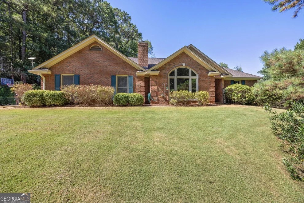 Unit for sale at 8100 Warm Springs Road, Midland, GA 31820
