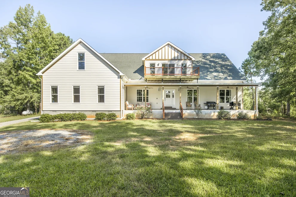 Unit for sale at 1979 Dent Drive, Musella, GA 31066