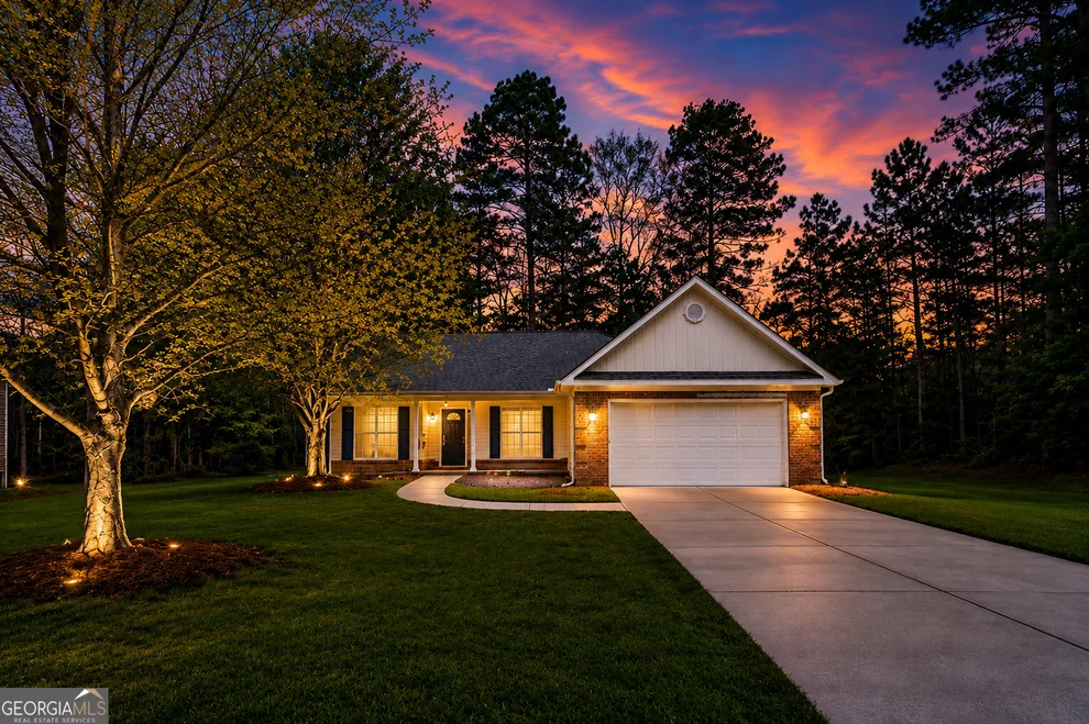 Unit for sale at 396 E Sycamore Drive, Winder, GA 30680
