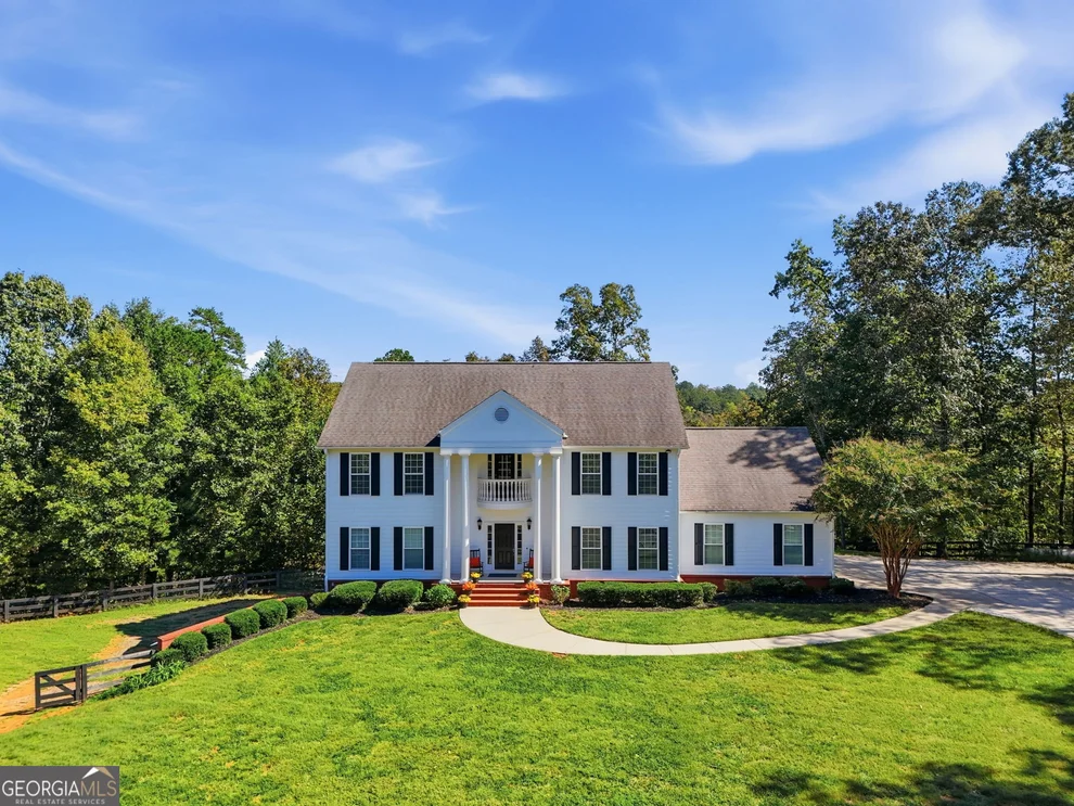 Unit for sale at 171 Hat Creek Ridge, Dawsonville, GA 30534
