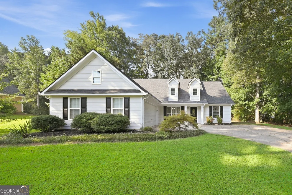 Unit for sale at 32 Devynwood Lane, Dallas, GA 30157