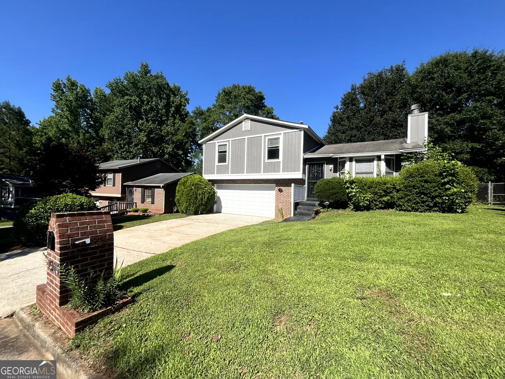 Unit for sale at 2306 Ramblewood Circle, Decatur, GA 30035