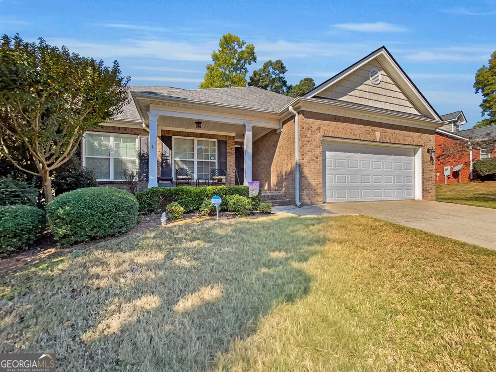 Unit for sale at 216 E Berkeshire Court, Athens, GA 30606