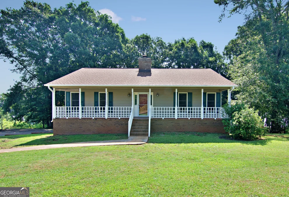 Unit for sale at 108 Windy Point N, Townville, SC 29689