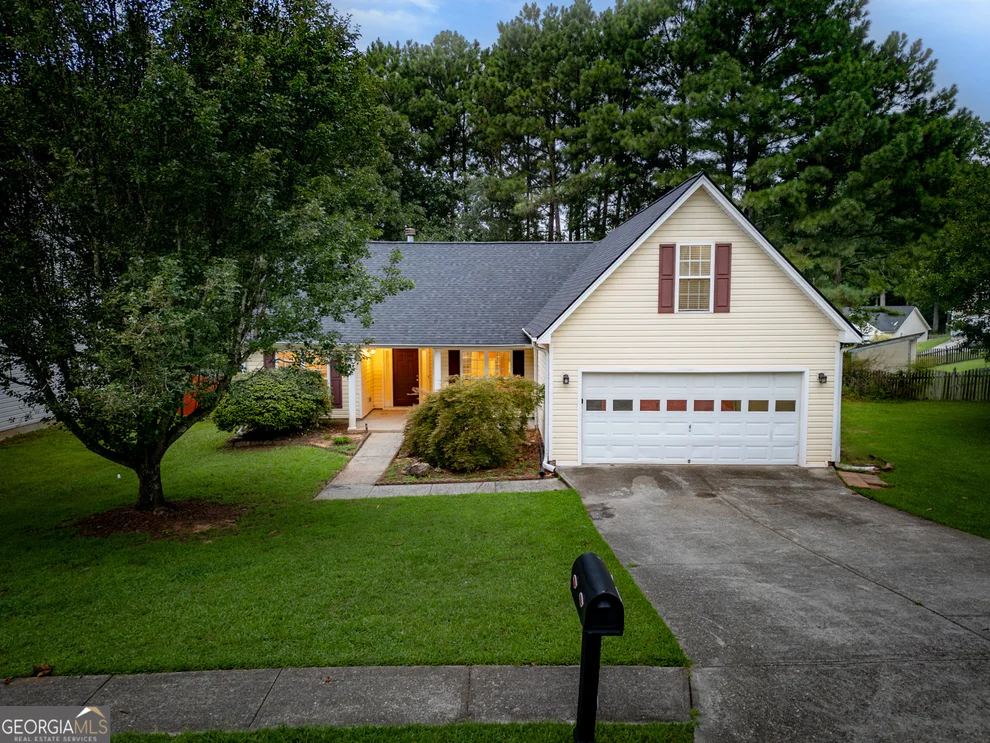Unit for sale at 1820 Fort Daniels Trail, Dacula, GA 30019