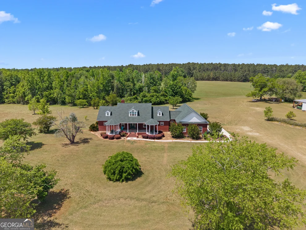 Unit for sale at 4194 Ivey S. Lane, Millen, GA 30442
